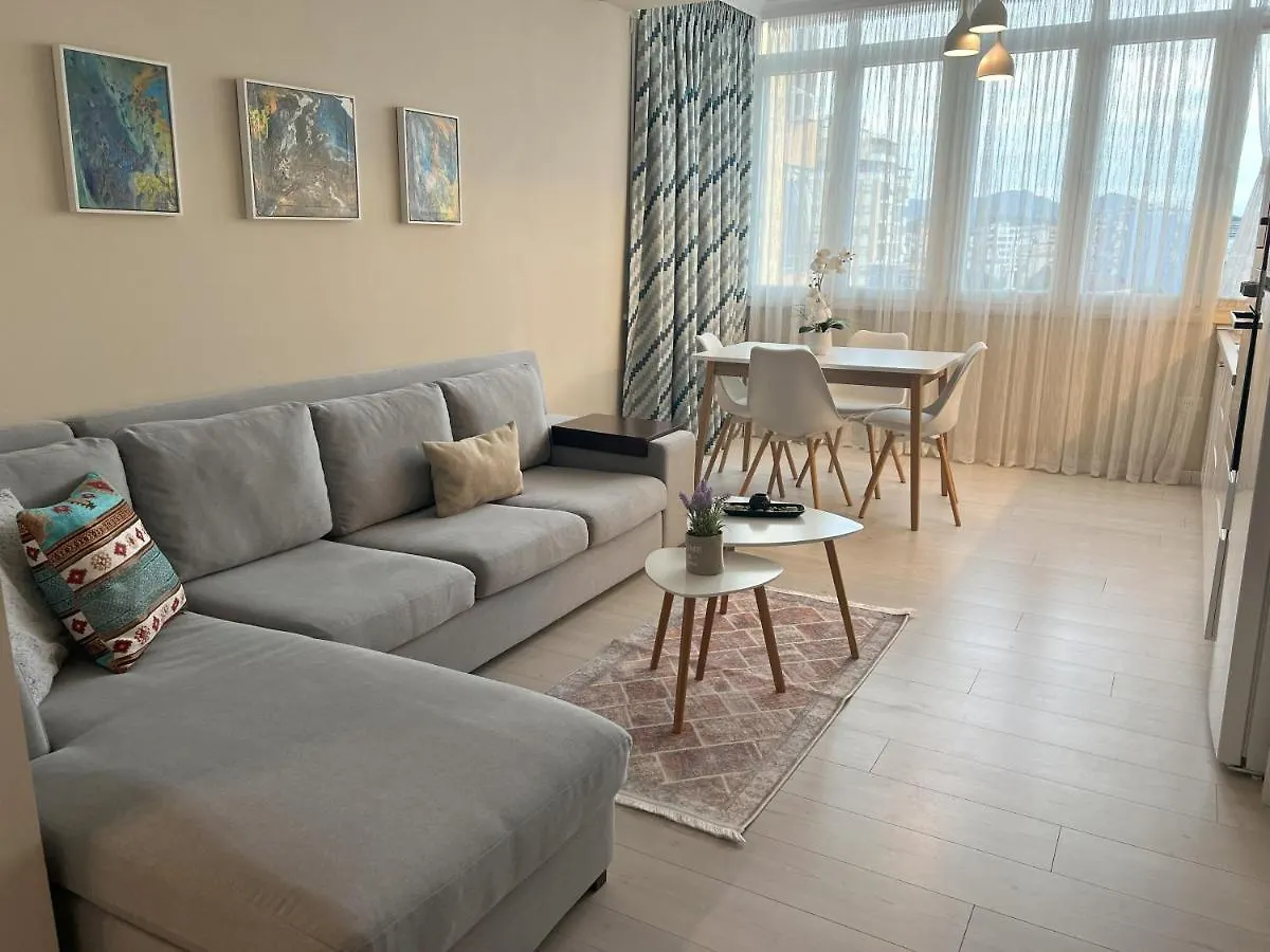 Grand New Bazaar Apartment Tirana