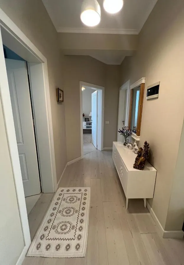 Grand New Bazaar Apartment Tirana