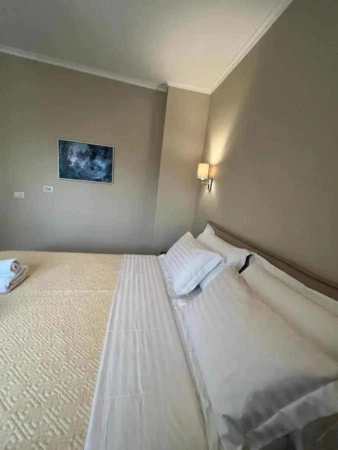 Grand New Bazaar Apartment Tirana Albanien