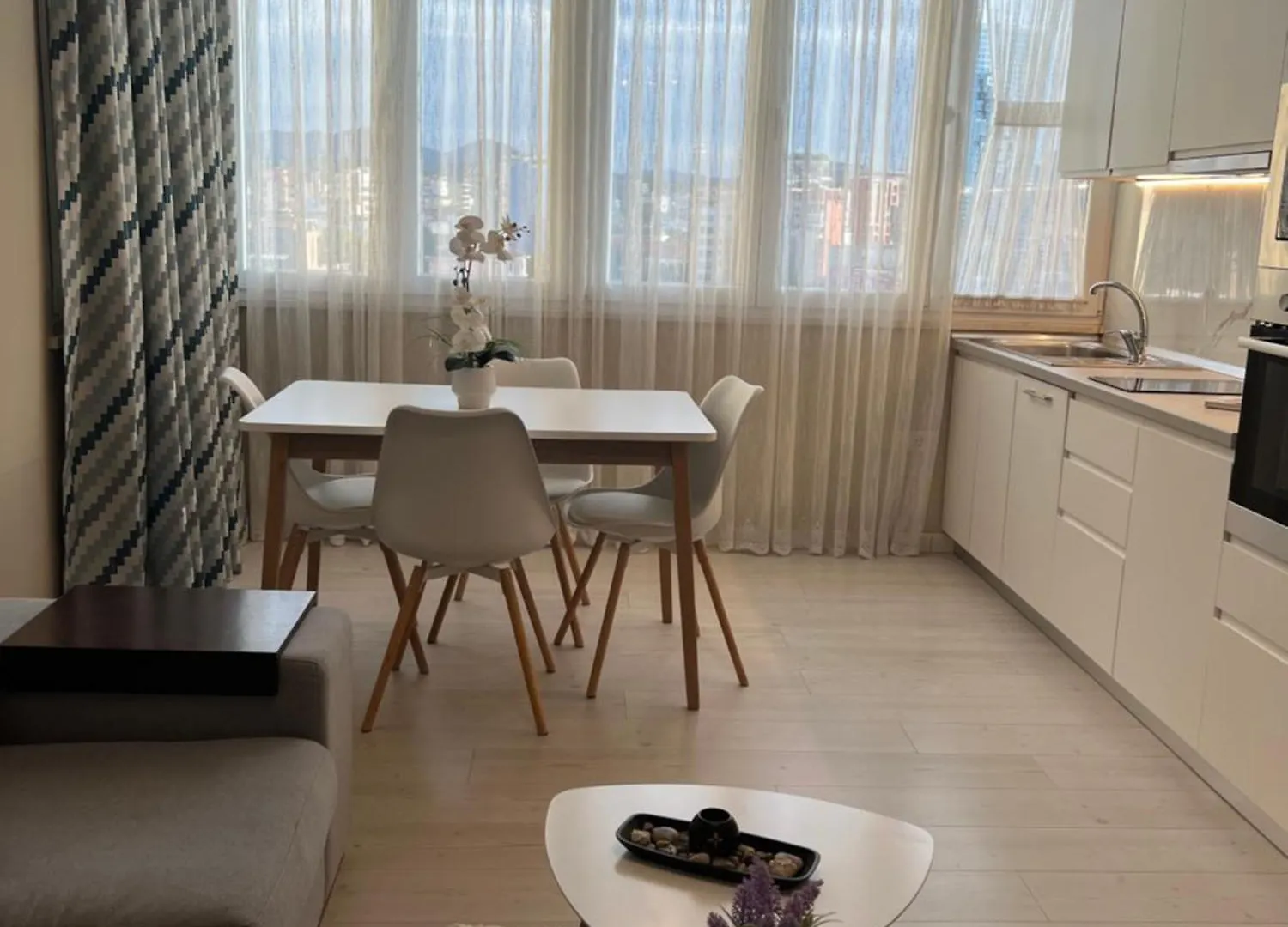 Grand New Bazaar Apartment Tirana Albanien